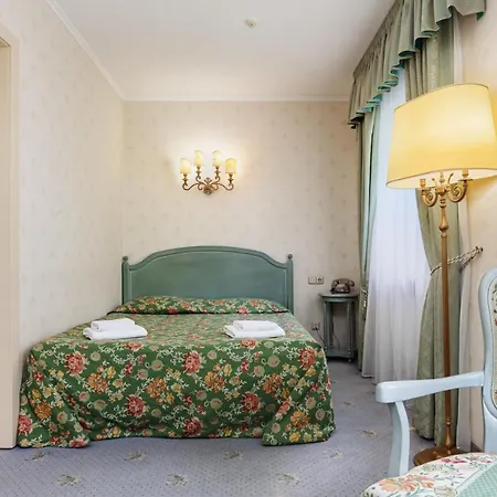 Hotell Edelweiss Jaremtje