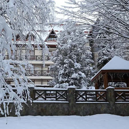 雪绒花公寓 3*