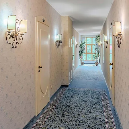Edelweiss Hotell